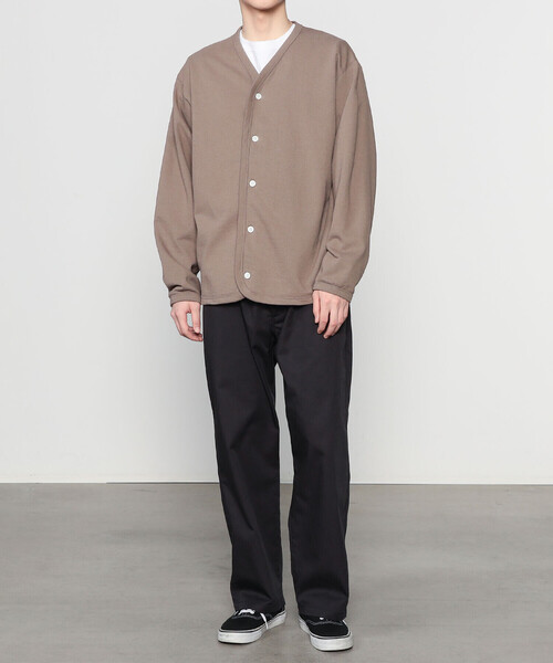 ORCIVAL（オーシバル）の「ORCIVAL | コットン Vネックカーディガン MEN（カーディガン/ボレロ・メンズ・ブラック/グレイッシュベージュ・3/5）」の11枚目の写真