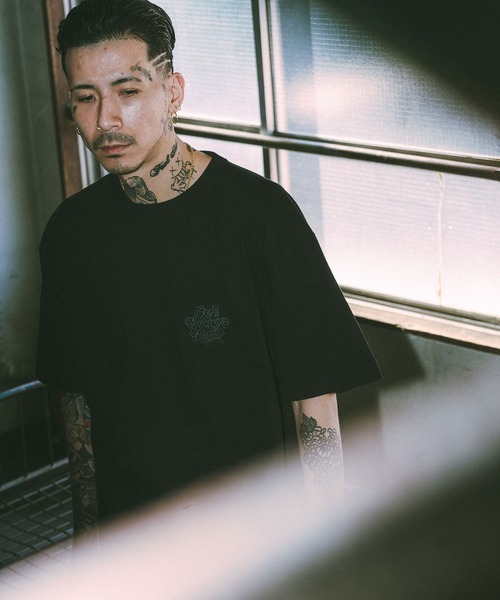 Subciety(サブサエティ)の「Club tee(Tシャツ/カットソー・メンズ・ブラック×ホワイト/ホワイト×ピンク/ブラック×ブラック/ホワイト×ブラック・SMALL/MEDIUM/LARGE/X-LARGE/XX-LARGE)」の6枚目の写真