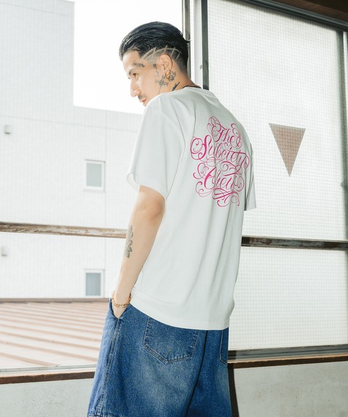 Subciety(サブサエティ)の「Club tee(Tシャツ/カットソー・メンズ・ブラック×ホワイト/ホワイト×ピンク/ブラック×ブラック/ホワイト×ブラック・SMALL/MEDIUM/LARGE/X-LARGE/XX-LARGE)」の13枚目の写真