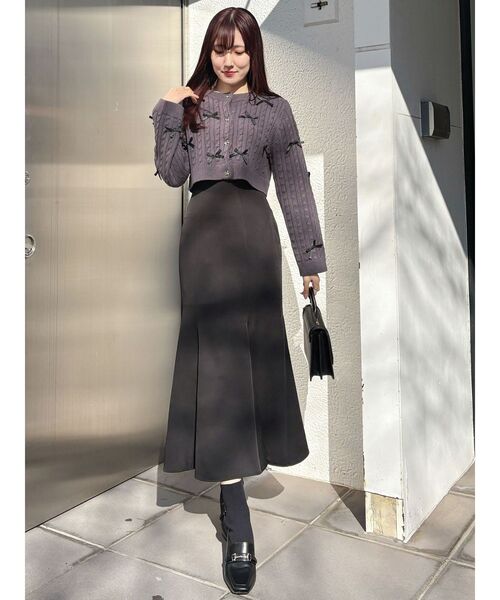 MERCURYDUO(マーキュリーデュオ)の「配色リボンニットカーデ(カーディガン/ボレロ・レディース・チャコールグレー/オフホワイト/ブラック・FREE)」の4枚目の写真