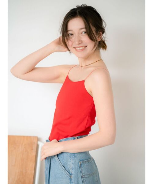 Ungrid（アングリッド）の「パット付きスクエアキャミソール（キャミソール・レディース・ブラック/アイボリー/レッド・FREE）」の6枚目の写真