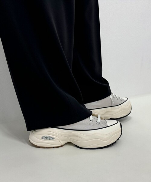 CONVERSE(コンバース)の「【CONVERSE/コンバース】オールスターサージトレーナーHI(スニーカー・レディース・ライトグレー・24.5/23.5)」の3枚目の写真