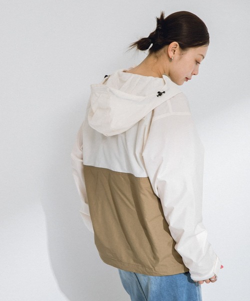 THE NORTH FACE(ザノースフェイス)の「THE NORTH FACE Compact Anorak(その他アウター・レディース・ホワイト/ブラック・SMALL)」の7枚目の写真