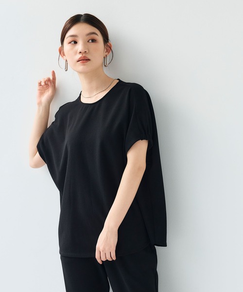 CROSS FUNCTION(クロスファンクション)の「《シワになりにくい》【セットアップ】カットジョーゼットフレア袖ブラウス【CF/クロスファンクション】(シャツ/ブラウス・レディース・ライトグレー/ブラック・M/LL/L)」の2枚目の写真