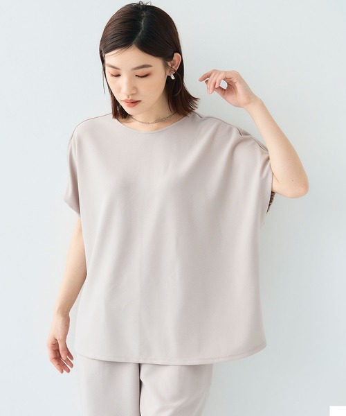 CROSS FUNCTION(クロスファンクション)の「《シワになりにくい》【セットアップ】カットジョーゼットフレア袖ブラウス【CF/クロスファンクション】(シャツ/ブラウス・レディース・ライトグレー/ブラック・M/LL/L)」の3枚目の写真