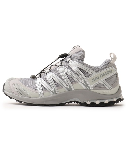 SALOMON（サロモン）の「SALOMON XA PRO 3D / ｻﾛﾓﾝ XA ﾌﾟﾛ 3D（スニーカー・メンズ・シルバー・26.0cm/26.5cm/27.0cm/27.5cm/28.0cm/28.5cm/29.0cm/30.0cm/24.0cm/24.5cm/25.0cm/25.5cm/23.5cm/23.0cm）」の4枚目の写真