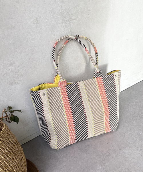Chez toi(シェトワ)の「MIX/ストライプ柄トート(トートバッグ・レディース・ブラック/ベージュ/オレンジ/ブラウン・FREE)」の12枚目の写真