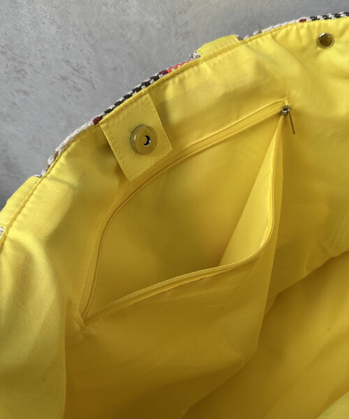 Chez toi(シェトワ)の「MIX/ストライプ柄トート(トートバッグ・レディース・ブラック/ベージュ/オレンジ/ブラウン・FREE)」の16枚目の写真