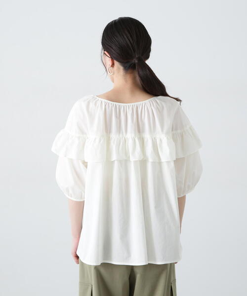 N.（N. Natural Beauty Basic）（エヌエヌナチュラルビューティーベーシック）の「ラッフルバイカラーリボンブラウス（シャツ/ブラウス・レディース・オフホワイト/ブルー/ベージュ・MEDIUM）」の12枚目の写真