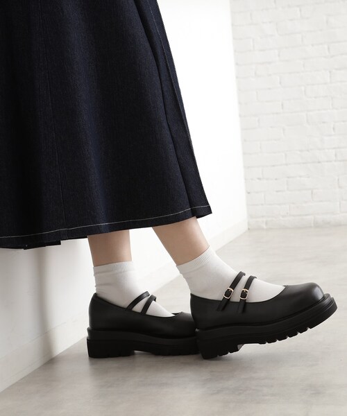 THE SHOP TK （ザ ショップ ティーケー ）の「ダブルストラップ厚底シューズ（パンプス・レディース・ブラック・35/45）」の2枚目の写真