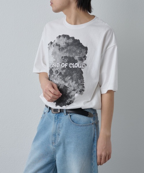 COLONY 2139（コロニートゥーワンスリーナイン）の「クラウドプリントTシャツ（Tシャツ/カットソー・メンズ・ホワイト/ブラック・MEDIUM/LARGE）」の4枚目の写真