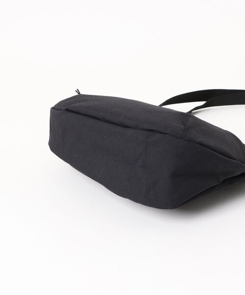 Gramicci(グラミチ)の「【63】【GRAMICCI(グラミチ) 】CORDURA SHOULDER BAG(ショルダーバッグ・メンズ・ブラック/オリーブ・FREE)」の9枚目の写真