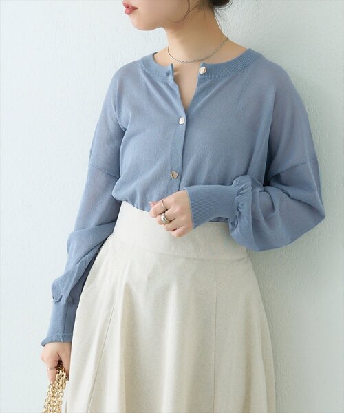 natural couture(ナチュラルクチュール)の「接触冷感金釦シアーカーデ(カーディガン/ボレロ・レディース・イエロー/レッド/ブラック/サックスブルー/グレイッシュベージュ/アイボリー・FREE)」の18枚目の写真