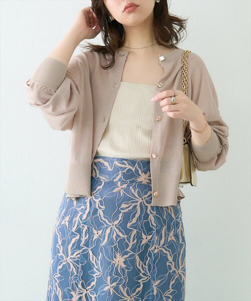 natural couture(ナチュラルクチュール)の「接触冷感金釦シアーカーデ(カーディガン/ボレロ・レディース・イエロー/レッド/ブラック/サックスブルー/グレイッシュベージュ/アイボリー・FREE)」の9枚目の写真