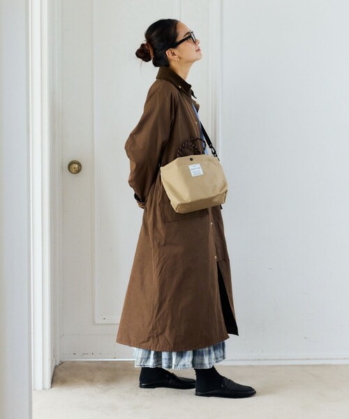 KiU（キウ）の「KiU×FREAK'S STORE/キウ×フリークスストア 別注 2WAY 600D TOTE MINI BAG ミニ トートバッグ 撥水（トートバッグ・レディース・レオパード/ベージュ/ブラック・ONE SIZE）」の22枚目の写真