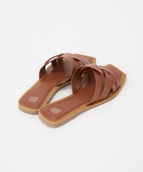 COLONY 2139(コロニートゥーワンスリーナイン)の「クロスアッパーサンダル(サンダル・レディース・キャメル/ブラック・MEDIUM/LARGE)」の21枚目の写真