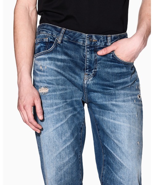 ARMANI EXCHANGE（アルマーニエクスチェンジ）の「【A|X アルマーニ エクスチェンジ】ミディアムブルーウォッシュデニムパンツ_J13 SLIM（デニムパンツ・メンズ・インディゴブルー・29inch/30inch/31inch/32inch/33inch/34inch/38inch/40inch/36inch）」の3枚目の写真