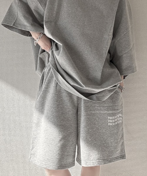 YACA(ヤーカ)の「Logo Print Over Tee/ロゴプリントオーバーTシャツ【unisex item】(Tシャツ/カットソー・レディース・ホワイト/ブラック/グレー・FREE/2/1)」の6枚目の写真