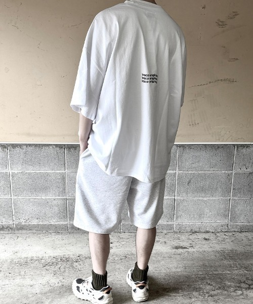 YACA(ヤーカ)の「Logo Print Over Tee/ロゴプリントオーバーTシャツ【unisex item】(Tシャツ/カットソー・レディース・ホワイト/ブラック/グレー・FREE/2/1)」の12枚目の写真