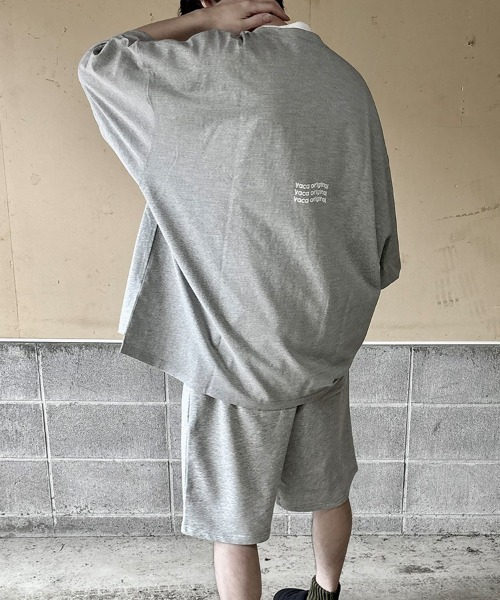 YACA(ヤーカ)の「Logo Print Over Tee/ロゴプリントオーバーTシャツ【unisex item】(Tシャツ/カットソー・レディース・ホワイト/ブラック/グレー・FREE/2/1)」の18枚目の写真