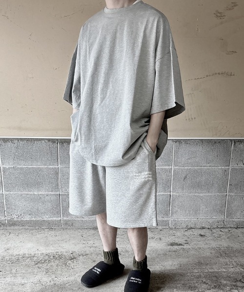 YACA(ヤーカ)の「Logo Print Over Tee/ロゴプリントオーバーTシャツ【unisex item】(Tシャツ/カットソー・レディース・ホワイト/ブラック/グレー・FREE/2/1)」の22枚目の写真