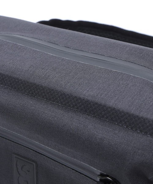 CHROME(クローム)の「CHROME/クローム ウエストバッグ MINI KADET WP ミニ カデット ウォータープルーフ 5L BG395BK(ボディバッグ/ウエストポーチ・メンズ・ブラック・FREE)」の7枚目の写真