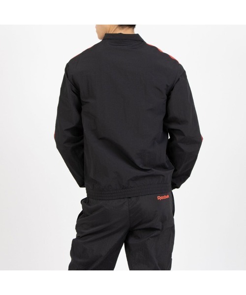 Reebok(リーボック)の「クロス チェック ウーヴン トップ / RI CROSS CHECK WOVEN TOP(その他アウター・メンズ・ブラック・LARGE/MEDIUM/SMALL/XX-LARGE/X-LARGE)」の3枚目の写真