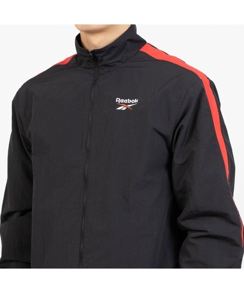 Reebok(リーボック)の「クロス チェック ウーヴン トップ / RI CROSS CHECK WOVEN TOP(その他アウター・メンズ・ブラック・LARGE/MEDIUM/SMALL/XX-LARGE/X-LARGE)」の4枚目の写真