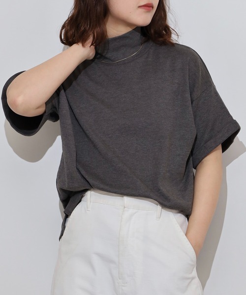 atONE(アットワン)の「ハイネック半袖カットソー(Tシャツ/カットソー・レディース・ネイビー/ブラック/グレイッシュベージュ/チャコールグレー/オフホワイト・M-L/LL~3L/4L~5L)」の1枚目の写真