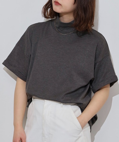 atONE(アットワン)の「ハイネック半袖カットソー(Tシャツ/カットソー・レディース・ネイビー/ブラック/グレイッシュベージュ/チャコールグレー/オフホワイト・M-L/LL~3L/4L~5L)」の16枚目の写真