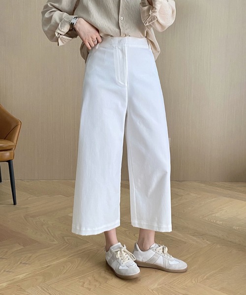 DECADE CLASSIC(ディケイド クラシック)の「カジュアルパンツ(チノパンツ・レディース・ホワイト/ネイビー/ベージュ・SMALL/MEDIUM/LARGE)」の1枚目の写真