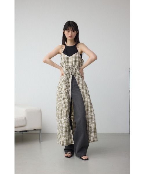 AZUL by moussy(アズールバイマウジー)の「チェックキャミソール2WAYワンピース(ワンピース・レディース・ホワイト系その他/ブラック系その他・FREE)」の4枚目の写真