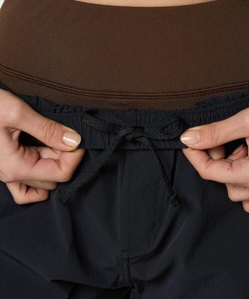 UNDER ARMOUR（アンダーアーマー）の「UAボード ショーツ（トレーニング/レディース）（水着・レディース・ブラック・S/L/M/XL）」の5枚目の写真