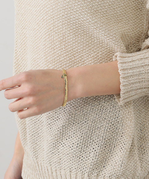 Spick & Span(スピックアンドスパン)の「SHASHI / シャシ TILU BRACELET SLIM FORTKOX(ブレスレット・レディース・ゴールド・FREE)」の3枚目の写真