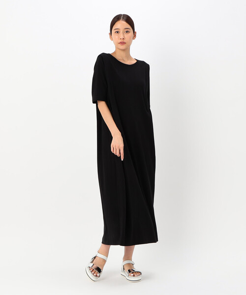 Gabardine K.T（ギャバジンケーティー）の「紙テンセル天竺 肩タックの半袖ドレス（ワンピース・レディース・ネイビー/ブラック・9号/7号）」の3枚目の写真