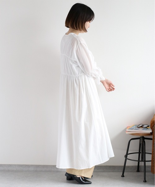 cepo(セポ)の「リボンギャザーシアーワンピース(シャツワンピース・レディース・ブラック/オフホワイト/レッド・M)」の9枚目の写真