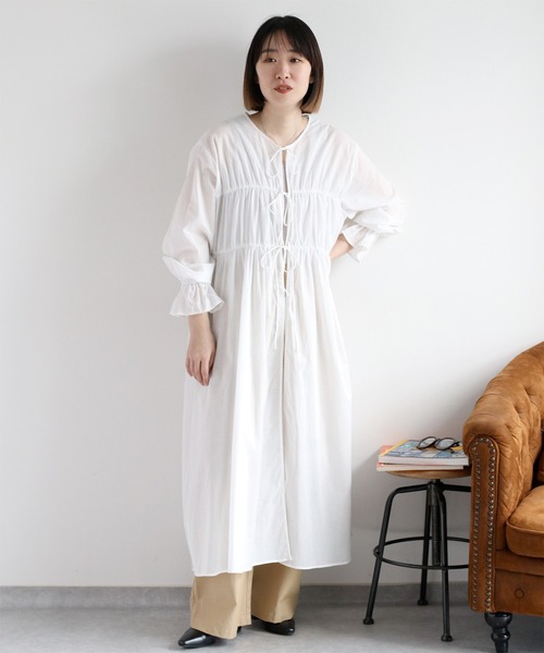 cepo(セポ)の「リボンギャザーシアーワンピース(シャツワンピース・レディース・ブラック/オフホワイト/レッド・M)」の5枚目の写真