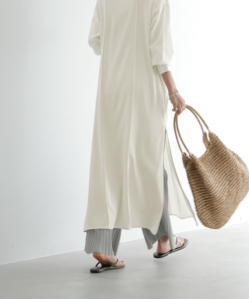 STYLE DELI(スタイルデリ)の「【LUXE】配色ステッチ両裾ファスナーワンピース(ワンピース・レディース・ホワイト/ブラック・2/1)」の12枚目の写真