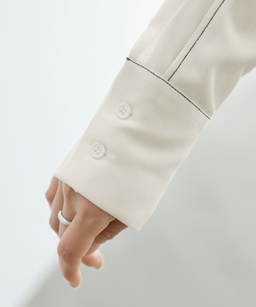 STYLE DELI(スタイルデリ)の「【LUXE】配色ステッチ両裾ファスナーワンピース(ワンピース・レディース・ホワイト/ブラック・2/1)」の7枚目の写真