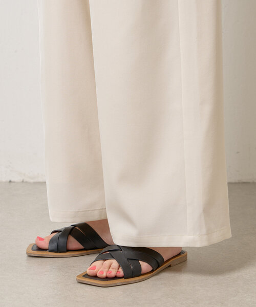 Jena espace merveilleux(ジェナ エスパスメルヴェイユ)の「【サイズ展開あり】ループ付きトロミワイドパンツ(その他パンツ・レディース・ブラック/ベージュ/アイボリー・1/2)」の17枚目の写真