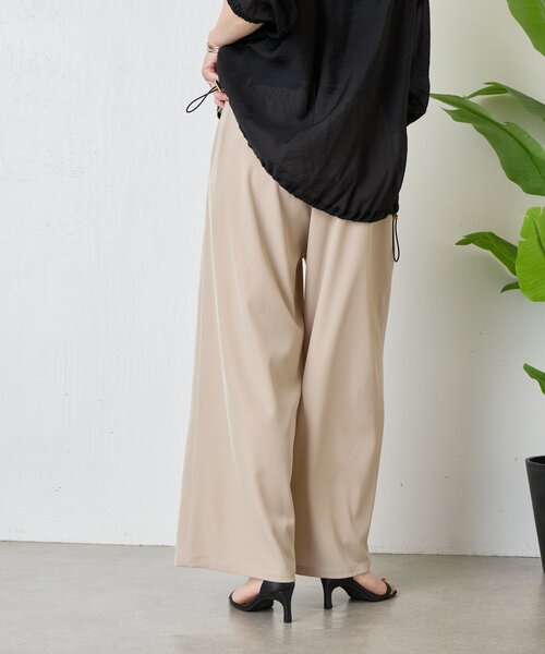 Jena espace merveilleux(ジェナ エスパスメルヴェイユ)の「【サイズ展開あり】ループ付きトロミワイドパンツ(その他パンツ・レディース・ブラック/ベージュ/アイボリー・1/2)」の9枚目の写真