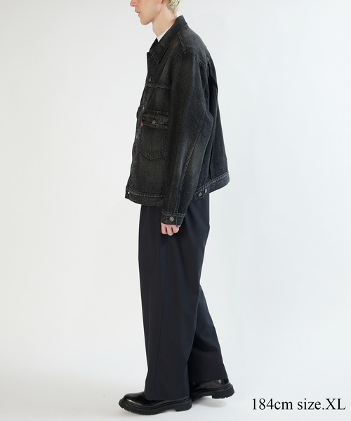 ADAM ET ROPE'（アダムエロペ）の「【Levi's(R)| BIOTOP】 TYPE 2 TRUCKER BLK EX（デニムジャケット・メンズ・ブラック・X-SMALL/S/M/L/XL）」の10枚目の写真