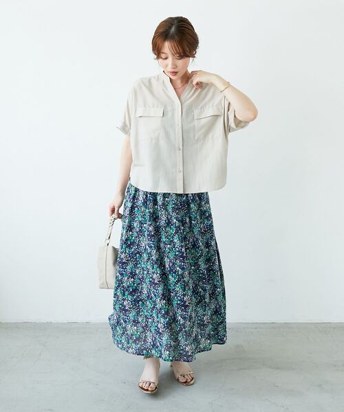 le.coeur blanc（ルクールブラン）の「《手洗い可能》フラワープリントギャザーフレアスカート（スカート・レディース・ベージュ系その他3/ブルー系その他4・38）」の4枚目の写真