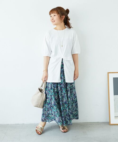 le.coeur blanc（ルクールブラン）の「《手洗い可能》フラワープリントギャザーフレアスカート（スカート・レディース・ベージュ系その他3/ブルー系その他4・38）」の5枚目の写真