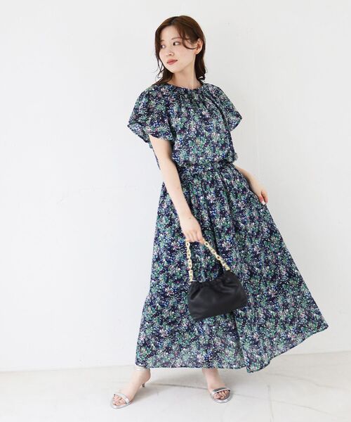 le.coeur blanc（ルクールブラン）の「《手洗い可能》フラワープリントギャザーフレアスカート（スカート・レディース・ベージュ系その他3/ブルー系その他4・38）」の8枚目の写真