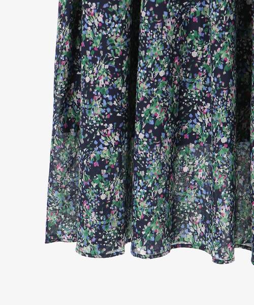 le.coeur blanc（ルクールブラン）の「《手洗い可能》フラワープリントギャザーフレアスカート（スカート・レディース・ベージュ系その他3/ブルー系その他4・38）」の17枚目の写真