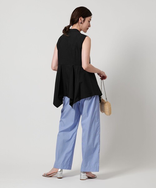 UNITED ARROWS(ユナイテッドアローズ)の「ペプラム ノースリーブ ブラウス(シャツ/ブラウス・レディース・ホワイト/ブラック・FREE)」の20枚目の写真