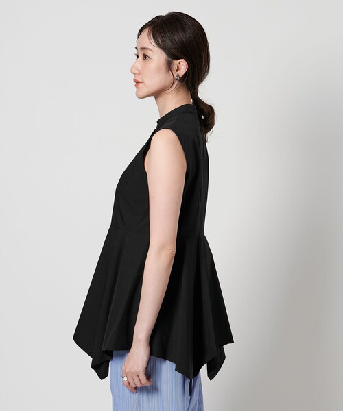 UNITED ARROWS(ユナイテッドアローズ)の「ペプラム ノースリーブ ブラウス(シャツ/ブラウス・レディース・ホワイト/ブラック・FREE)」の13枚目の写真