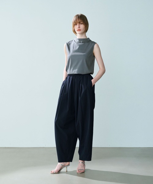 N.O.R.C（ノーク）の「ハイネックノースリーブT【クールスムース】（Tシャツ/カットソー・レディース・ブラック/オフホワイト/チャコールグレー/ブラウン・フリー）」の5枚目の写真