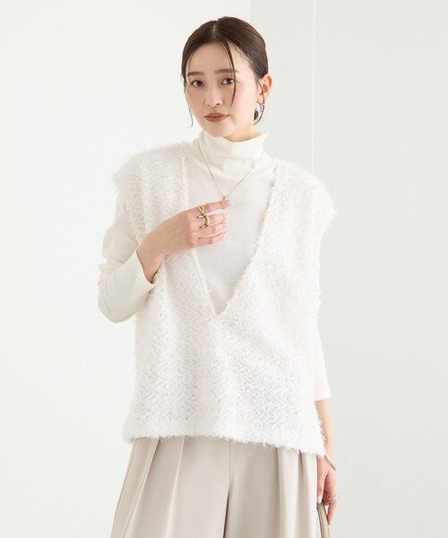 RIVE DROITE(リヴドロワ)の「【新色追加/着映え】フェザーチュールベスト(ベスト・レディース・オフホワイト/ブラック/ベージュ・FREE)」の9枚目の写真